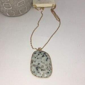 Kiwi stone Cat eye natural stone pendant necklace